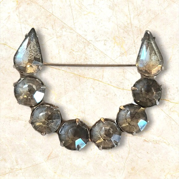 Vintage Clear Speckled Rhinestone Brooch Silver Tone U Shape Horseshoe Estate - Picture 1 of 11